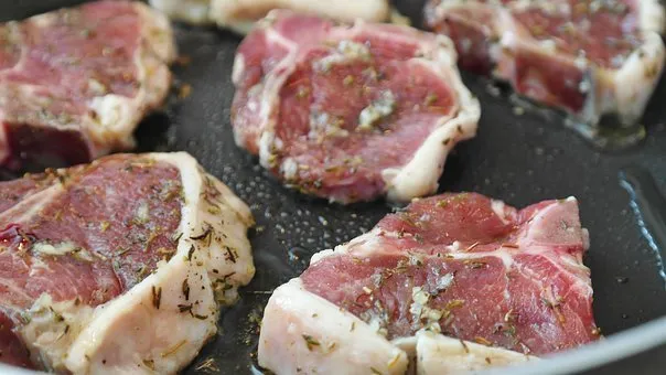 Саратовское мясо с чумой свиней обнаружили на Сахалине